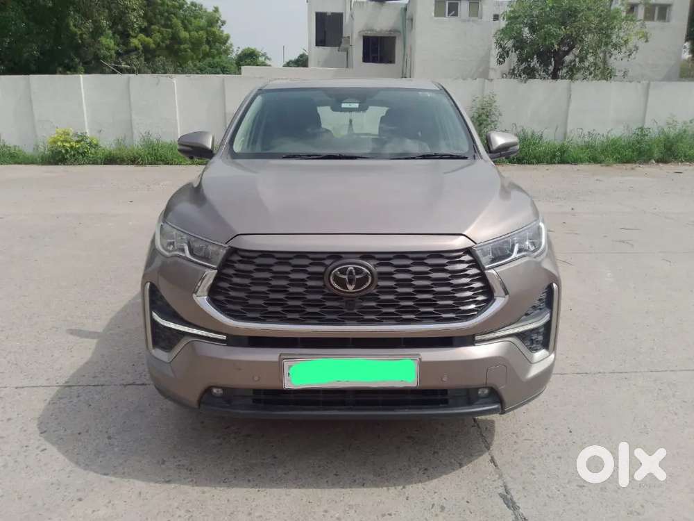 Toyota Innova Hycross 2.0 Zx (o) Hybrid 2023