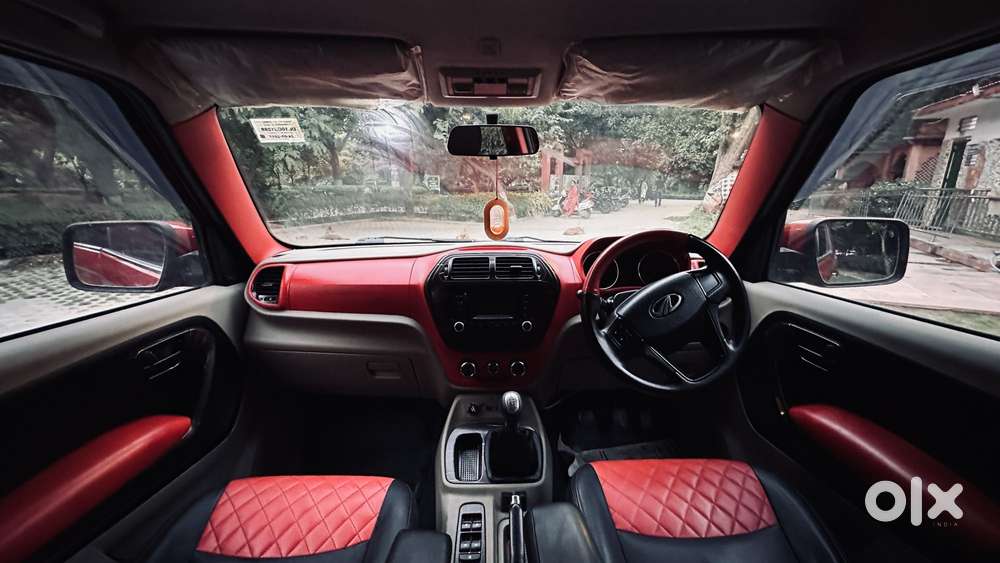 Mahindra Tuv 300 T8, 2017, Diesel