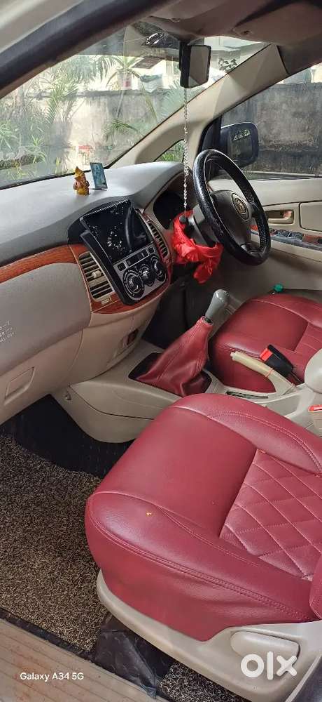Toyota Innova G2