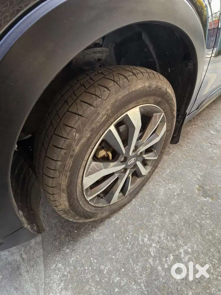 Mahindra Xuv300 2019 Diesel 66000 Km Driven