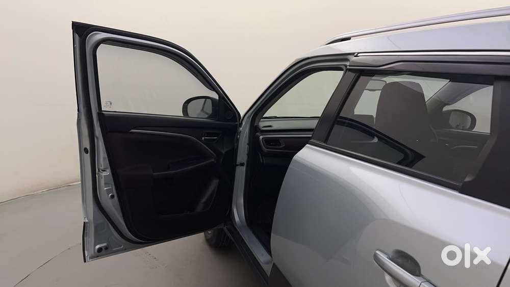 Maruti Suzuki Brezza Zxi Plus At, 2022, Petrol