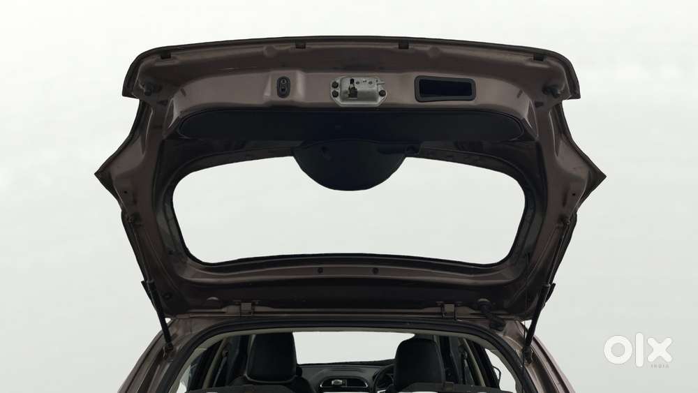 Tata Tiago 1.2 Revotron Xza, 2017, Petrol