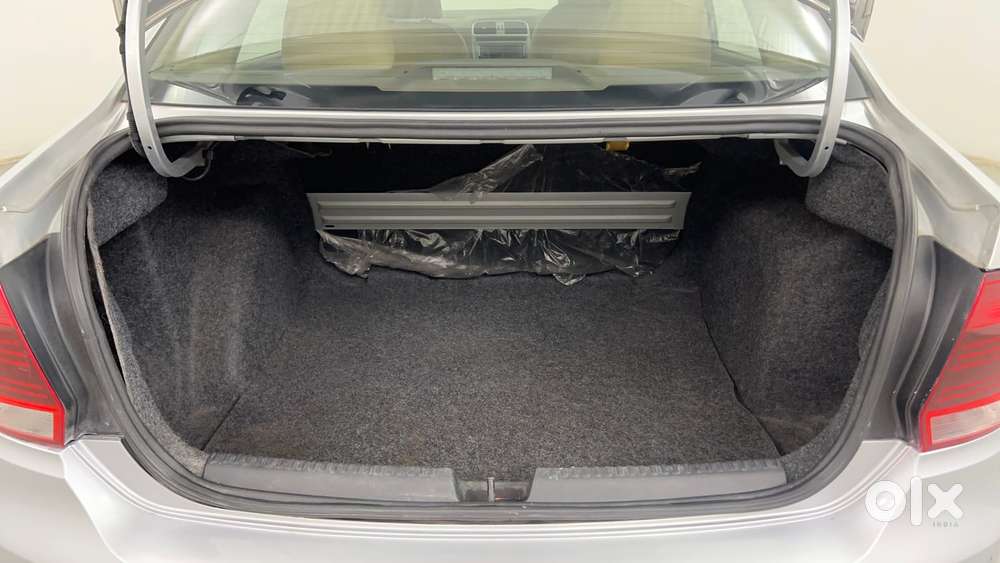 Volkswagen Vento 1.2 Tsi Highline At, 2016, Petrol