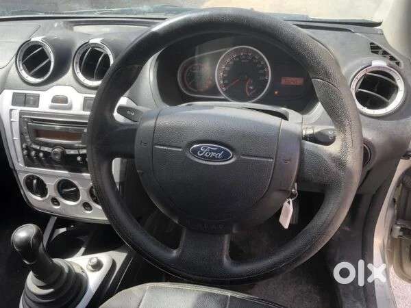 Ford Figo, 2010, Petrol