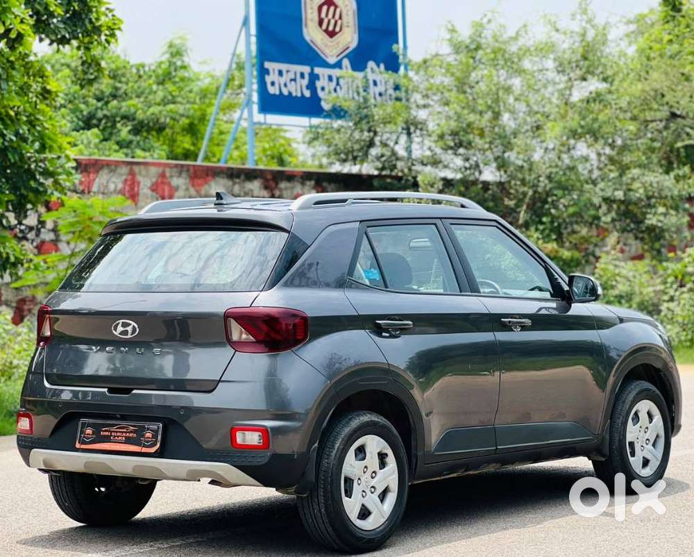 Hyundai Venue 1.2 S Plus, 2021, Petrol