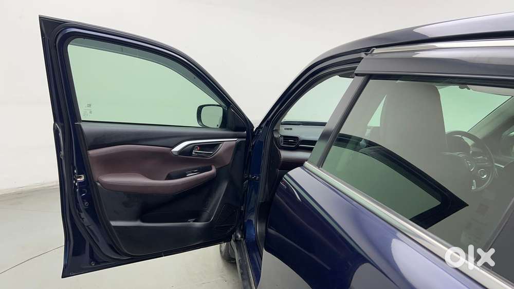 Maruti Suzuki Grand Vitara 1.5 Zeta Smart Hybrid At, 2023, Petrol