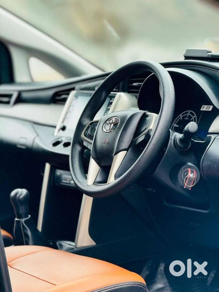 Toyota Innova Crysta 2.4 G Mt 8s, 2021, Diesel