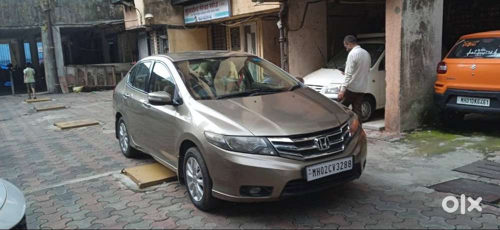 45,000 Km | Automatic | Original Paint | Same Family Since New