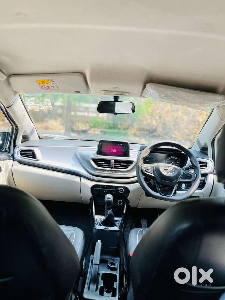 Tata Altroz, 2021, Petrol
