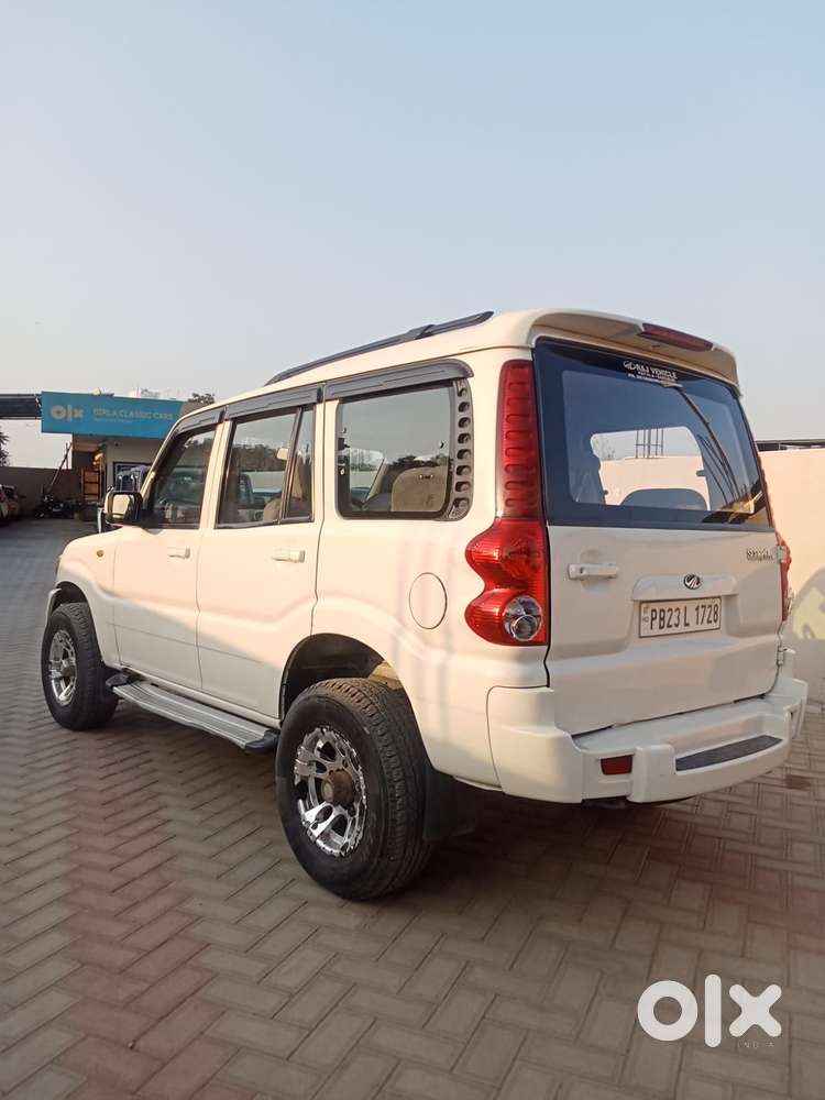 Mahindra Scorpio, 2012, Diesel