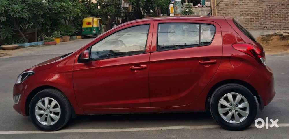 Hyundai i20 Sportz AT 1.4, 2013, Petrol