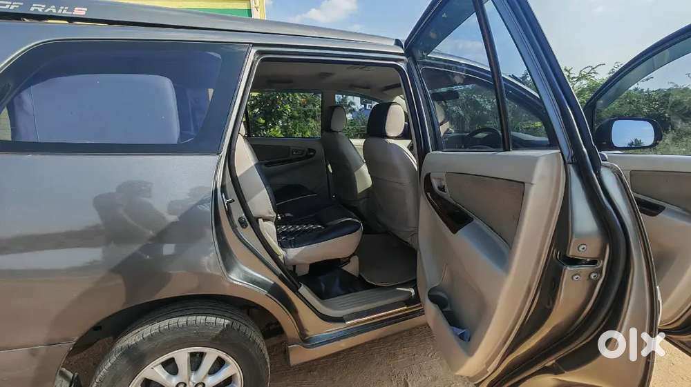 Toyota Innova 2013 Diesel Well Maintained