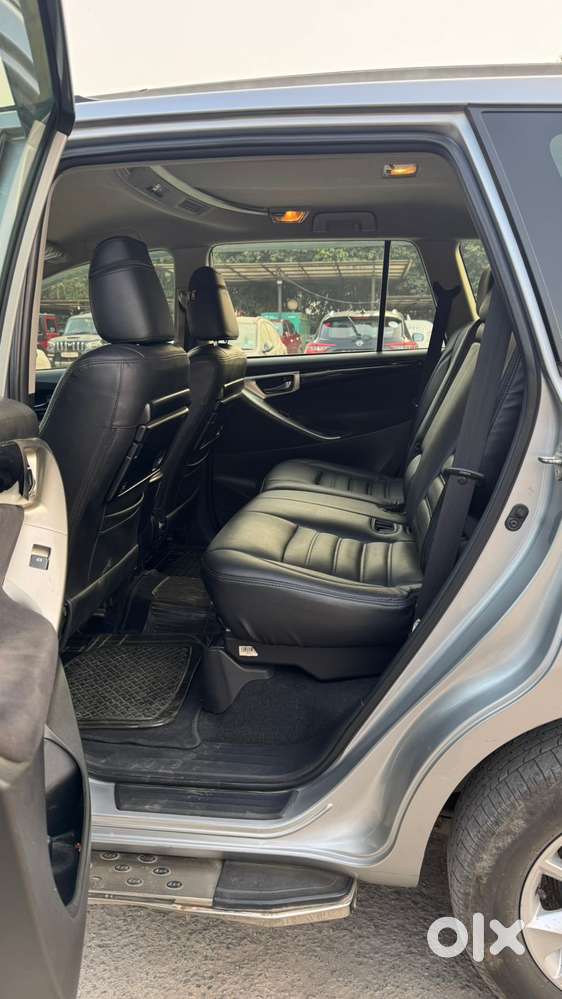 Toyota Innova Crysta [2020-ongoing] 2.4 Vx 8 Str, 2020, Diesel