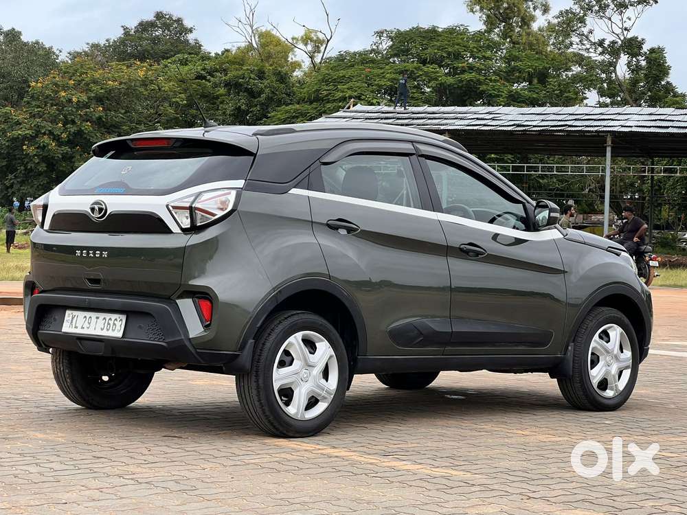 Tata Nexon 1.5 Revotorq Xm (s), 2021, Diesel