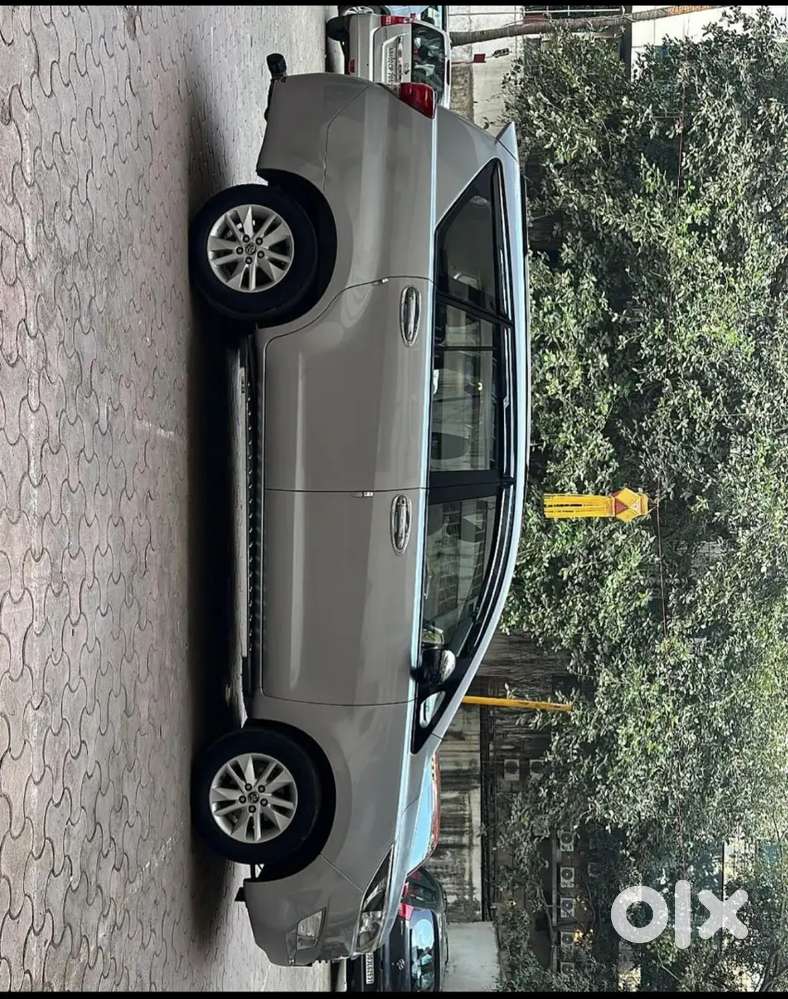 Toyota Innova Crysta 2017 Diesel 179000 Km Driven