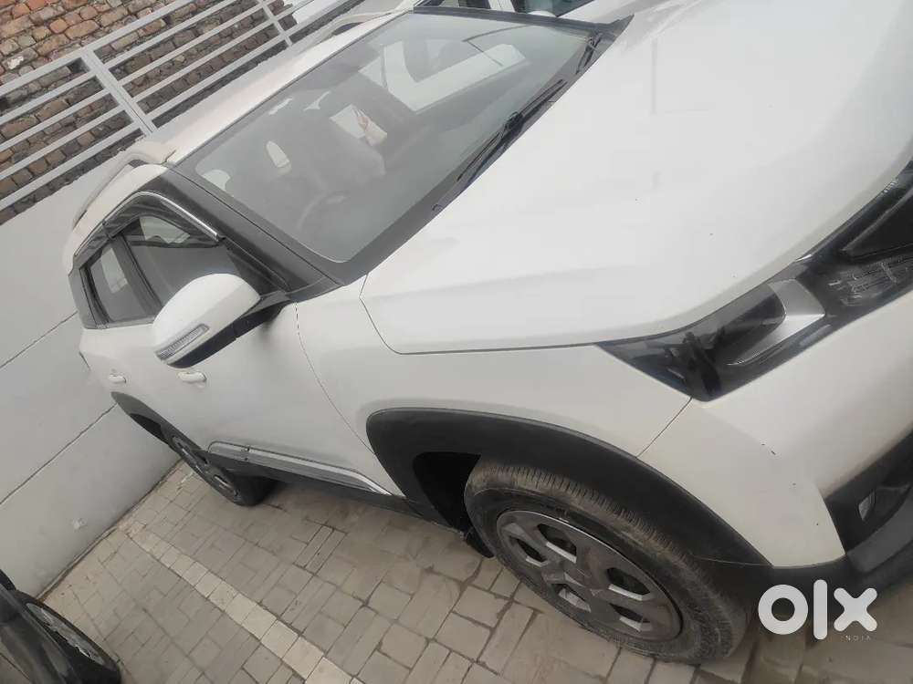 Maruti Suzuki Brezza 2023 Petrol 68000 Km Driven