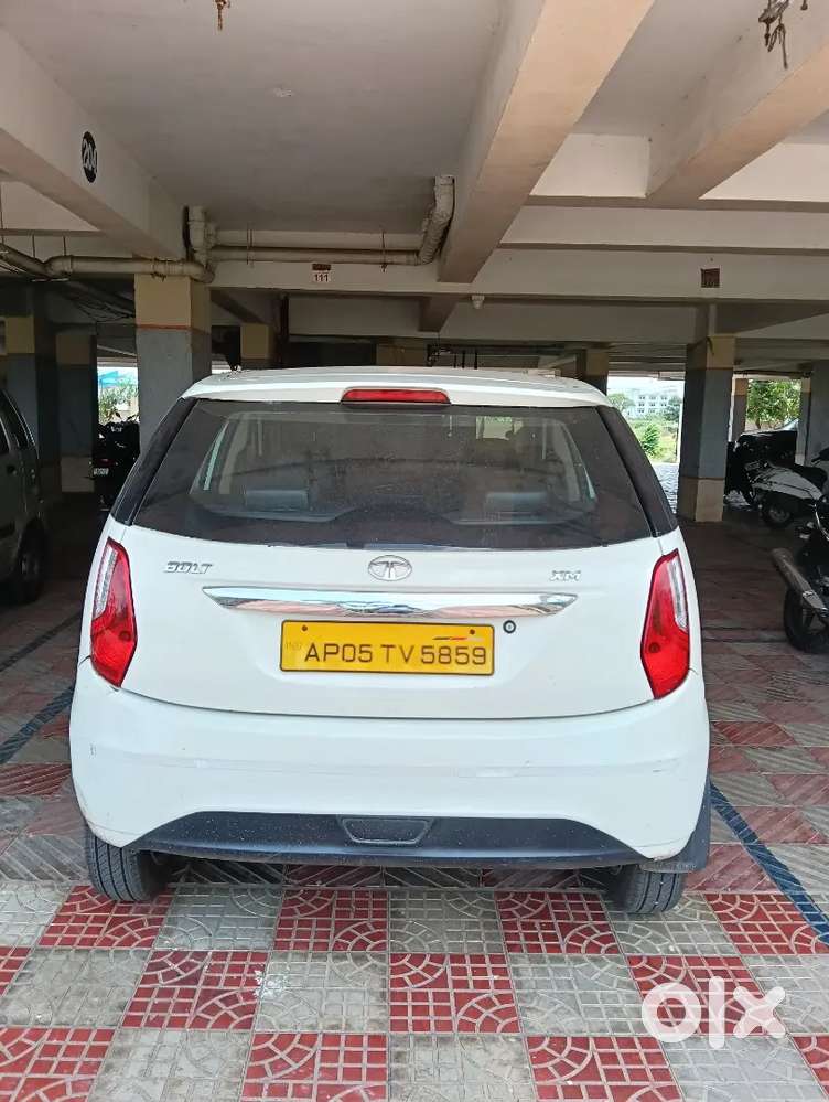 Tata Bolt 2016