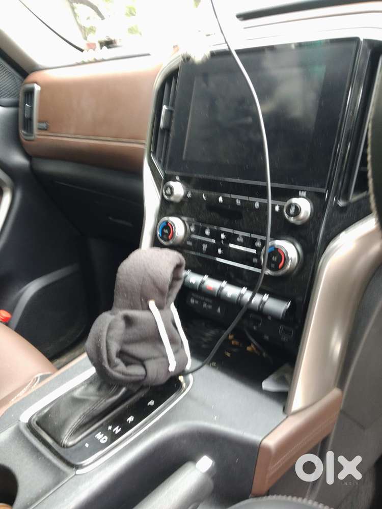 Mahindra Scorpio-n 2.0 Z8 L Petrol At 7 Str, 2022, Petrol