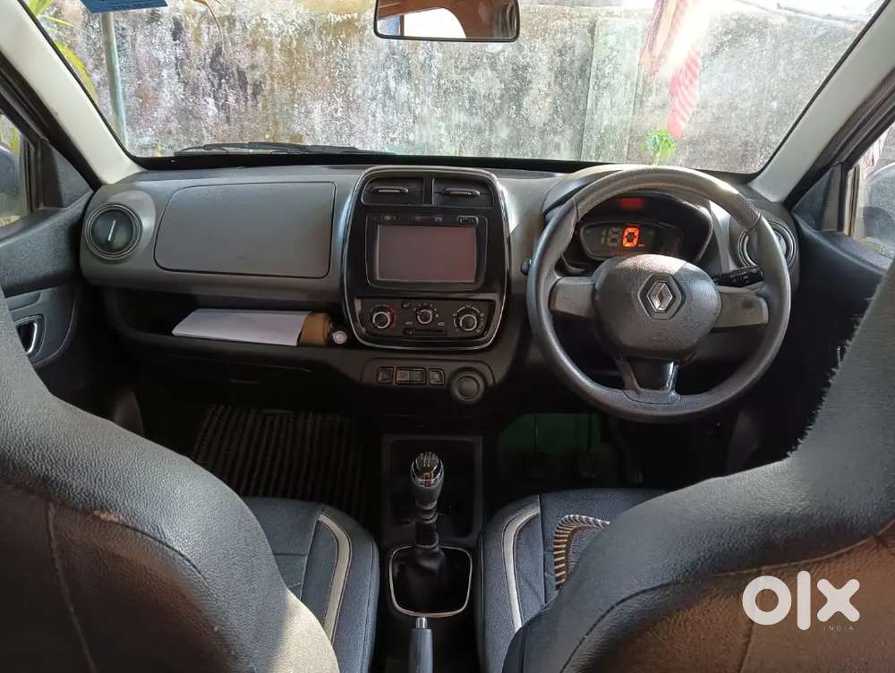 कार बेचना है