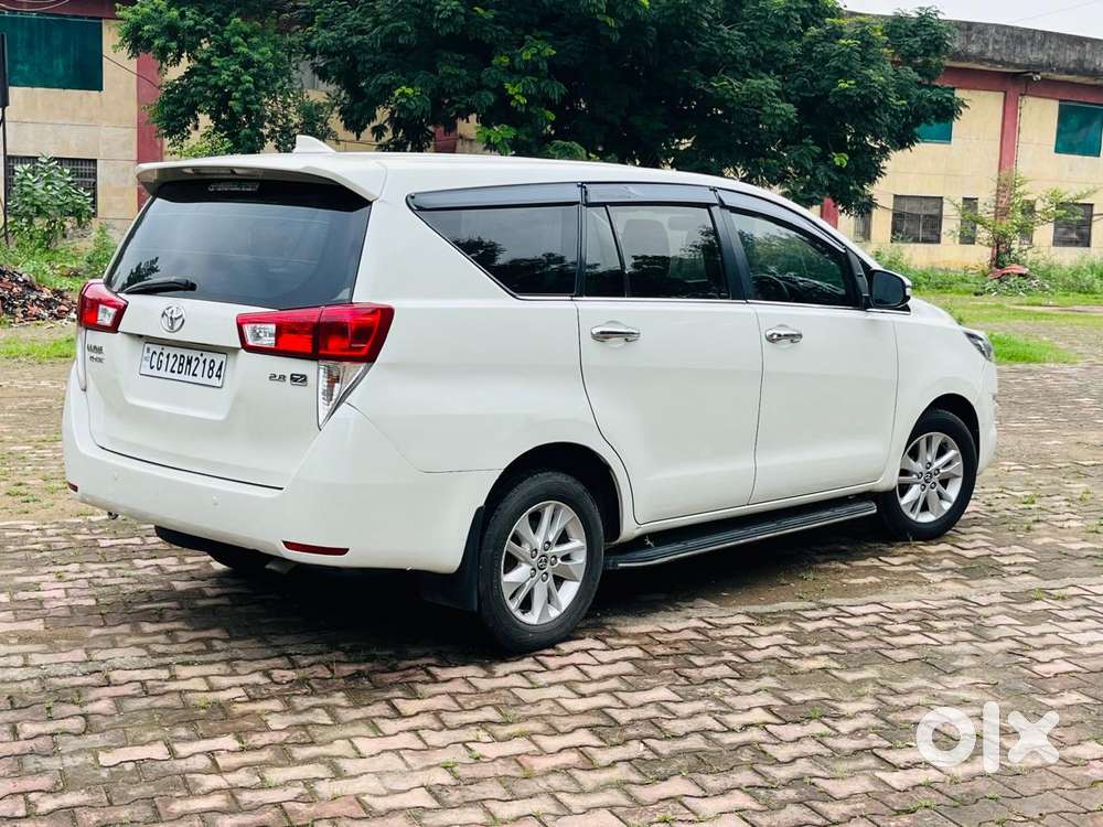 Toyota Innova Crysta 2.8z Automatic, 2017, Diesel