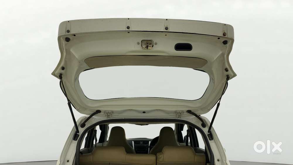 Maruti Suzuki Celerio Zxi Optional Amt, 2018, Cng & Hybrids