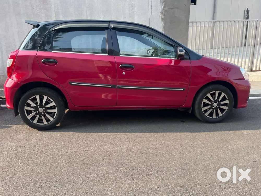 Toyota Etios Liva 2013 Diesel 130000 Km Driven