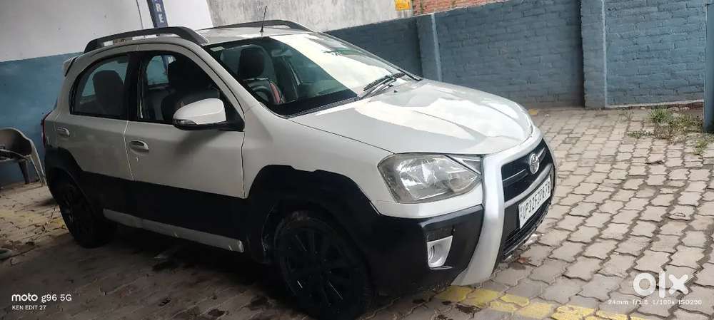 Toyota Etios Cross 2015 Diesel 139000 Km Driven