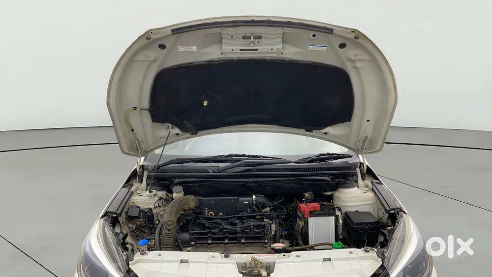 Maruti Suzuki Ciaz 1.5 Zeta Shvs Mt, 2022, Petrol