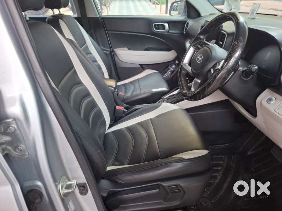Hyundai Venue 1.0 Sx (o) Turbo Dct, 2023, Petrol