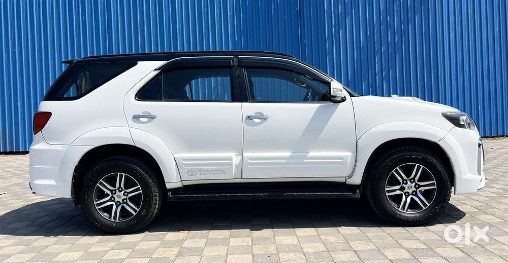 Toyota Fortuner 3.0 4x2 Automatic, 2012, Diesel