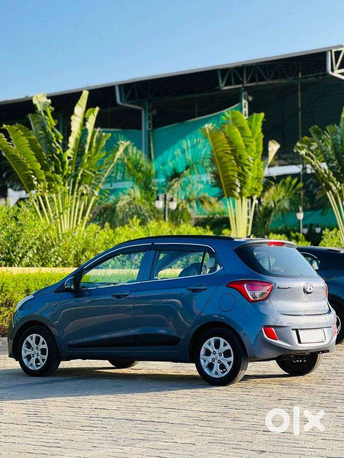 Hyundai Grand I10 Sportz, 2015, Petrol