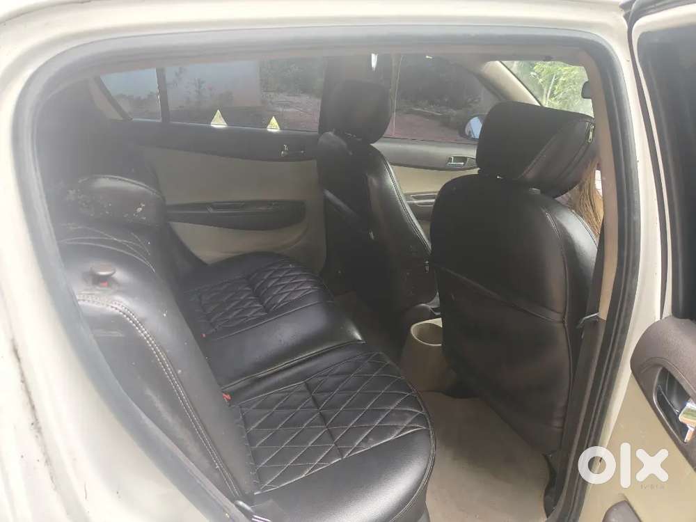 Hundai I20 2011 Model Test Pending