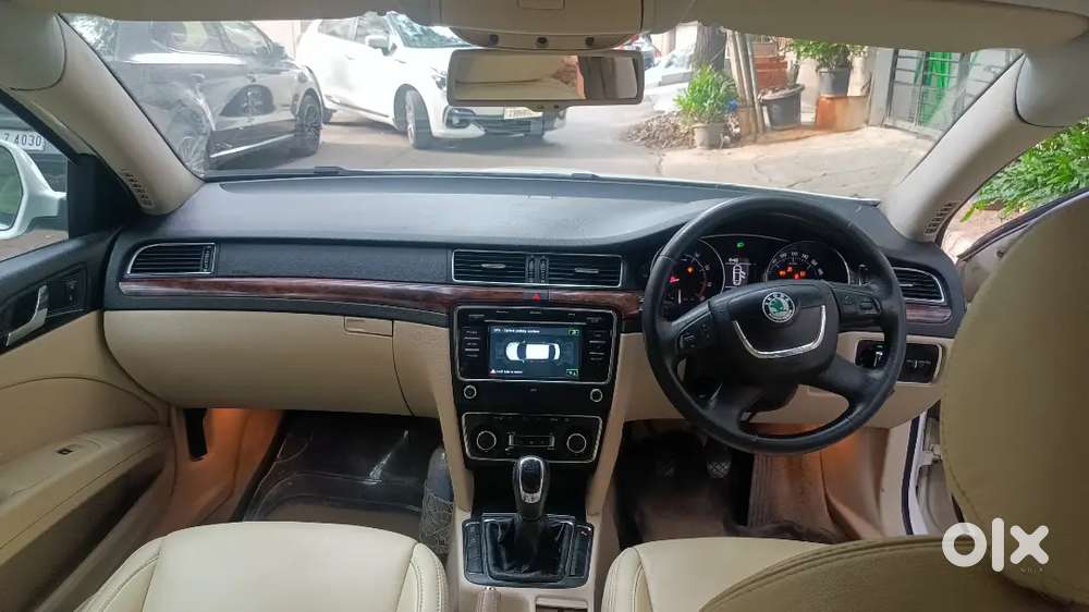 Skoda Superb 2012