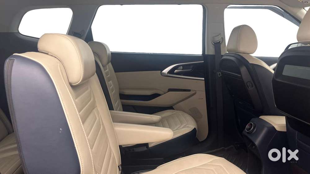 Kia Carens 1.4 Luxury Plus 6 Str, 2022, Petrol