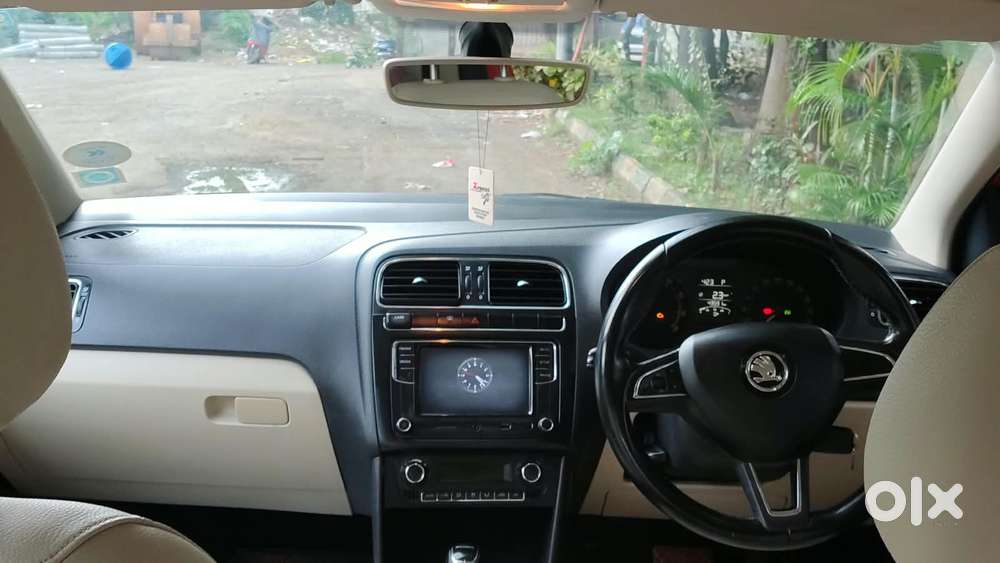 Skoda Rapid Elegance 1.6 Mpfi At, 2017, Petrol