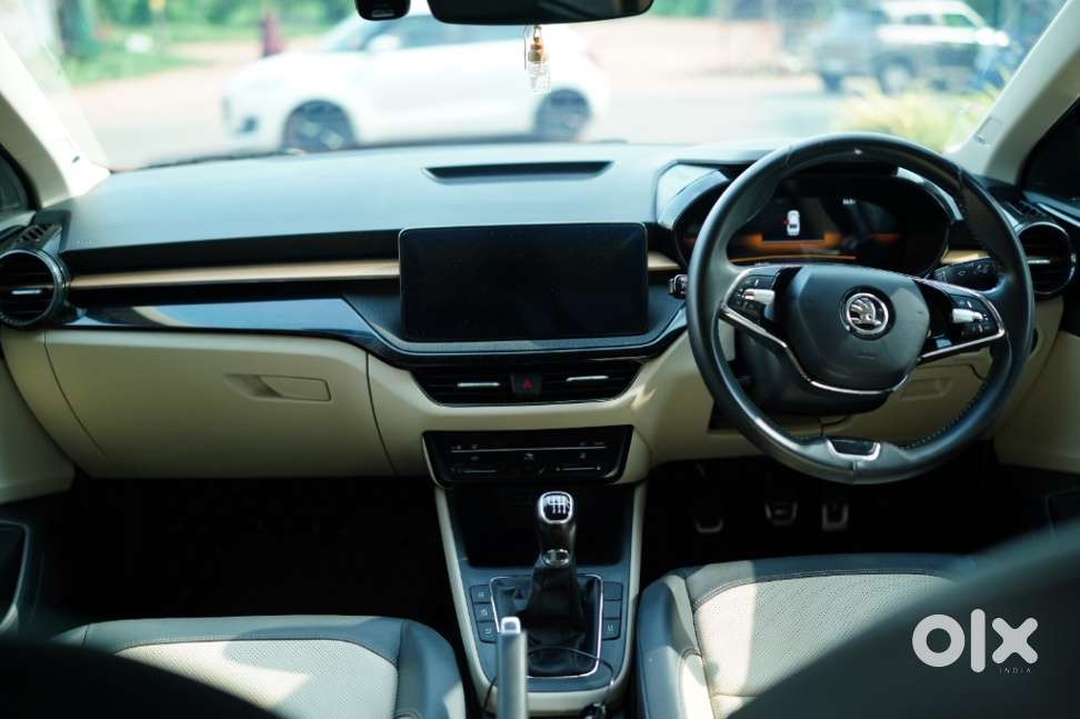 Skoda Slavia 1.0 Tsi Style, 2024, Petrol