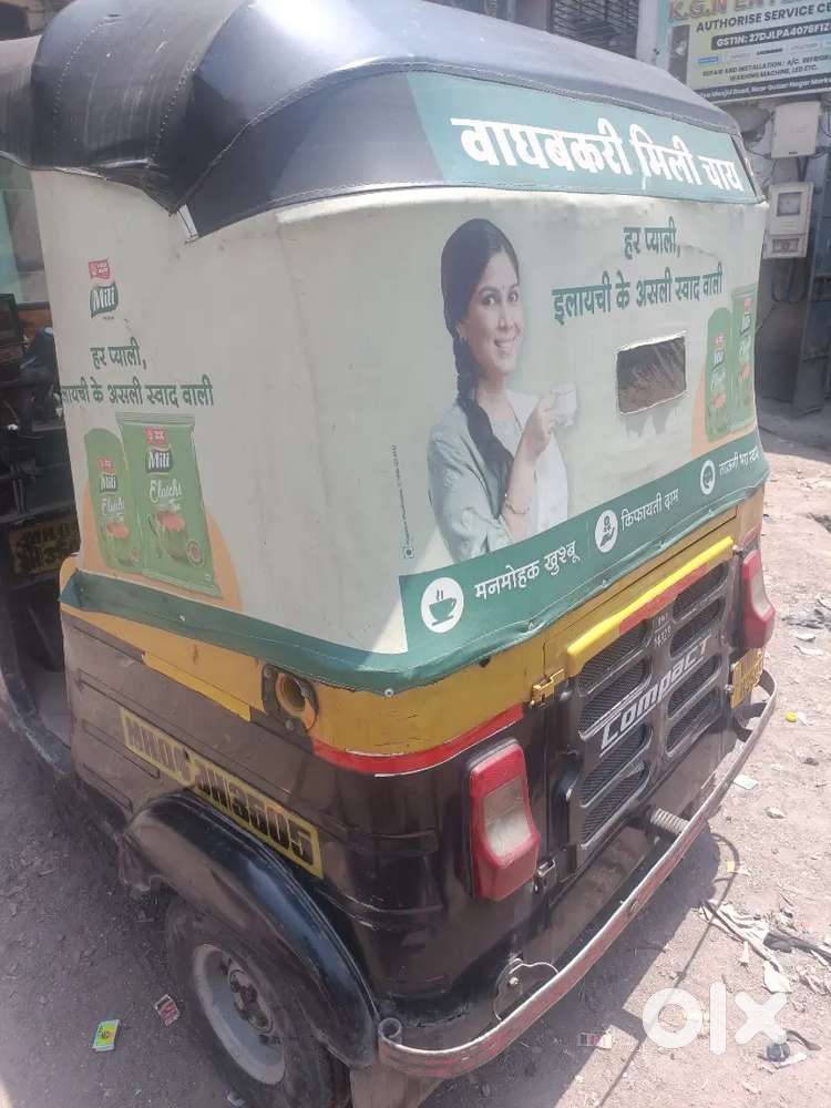 Bajaj Auto Rickshaw Fully Condition
