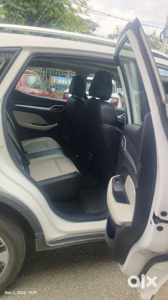 Mg Zs Ev Exclusive Iconic Ivory, 2023, Electric