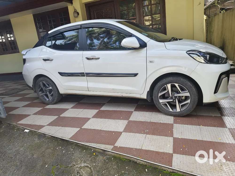 Hyundai Aura Sx Plus Amt  2023  First Owner  30k Km