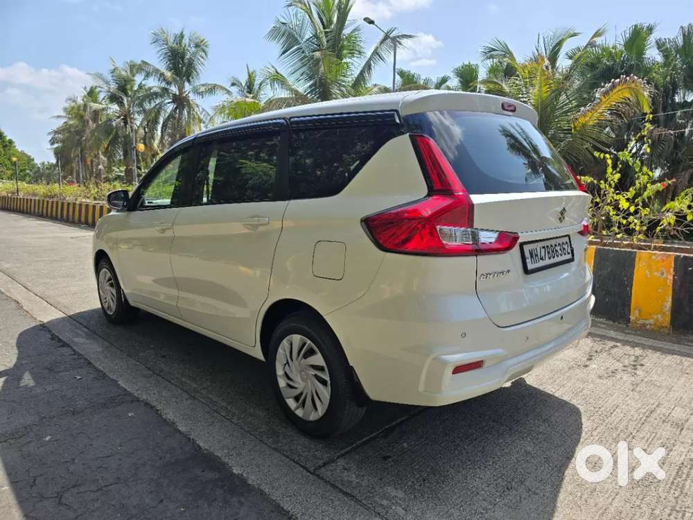 Maruti Suzuki Ertiga Vxi At, 2022, Petrol
