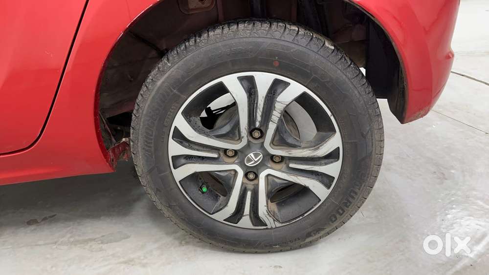 Tata Tiago Xza, 2019, Petrol