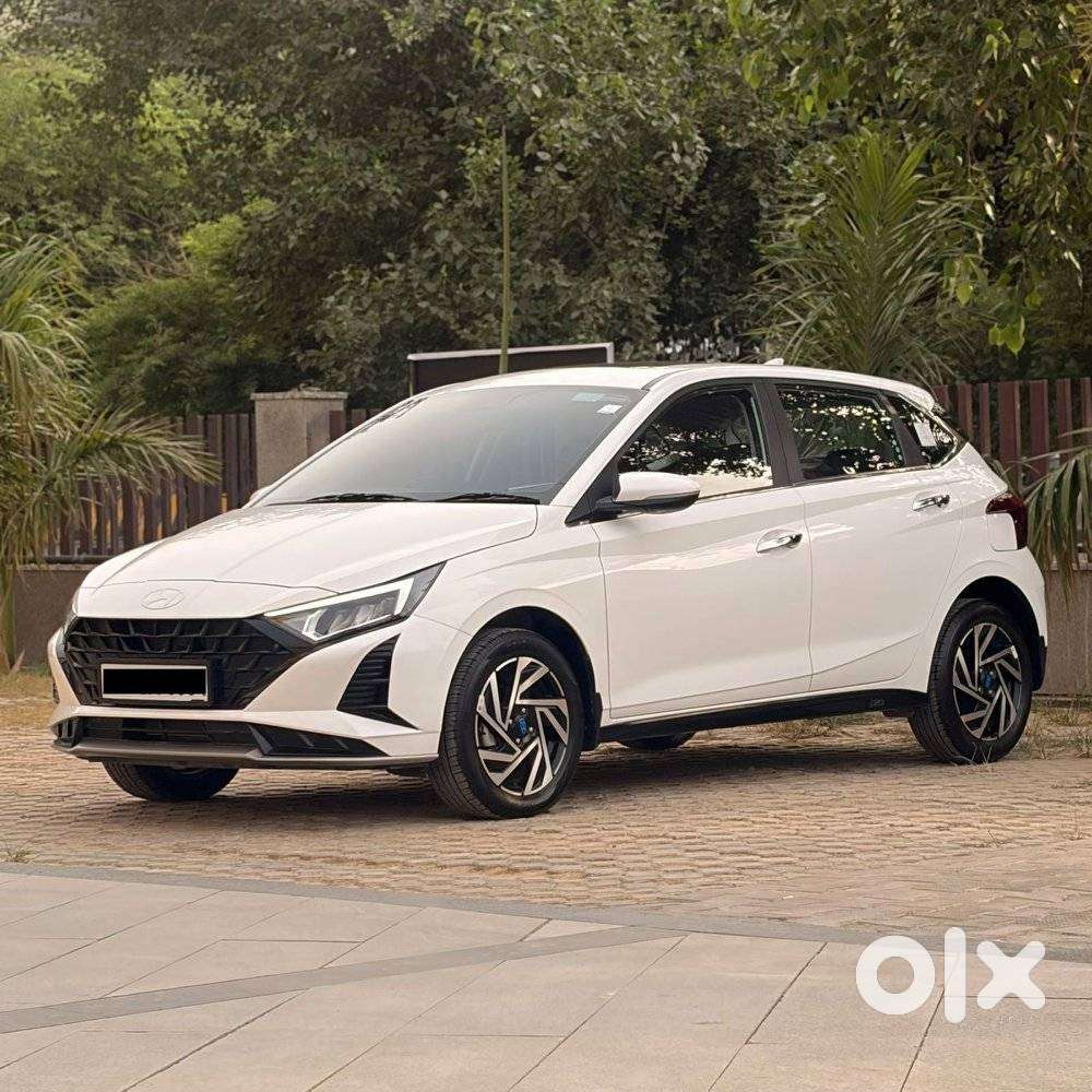 Hyundai I20 Asta (o) 1.2 Ivt, 2024, Petrol