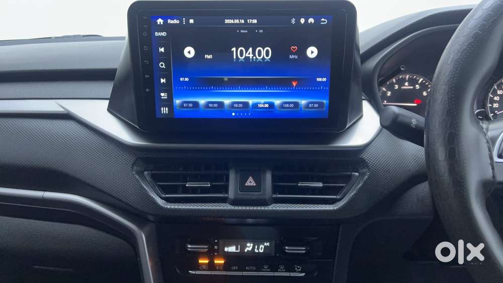 Maruti Suzuki Brezza Vxi At, 2022, Petrol