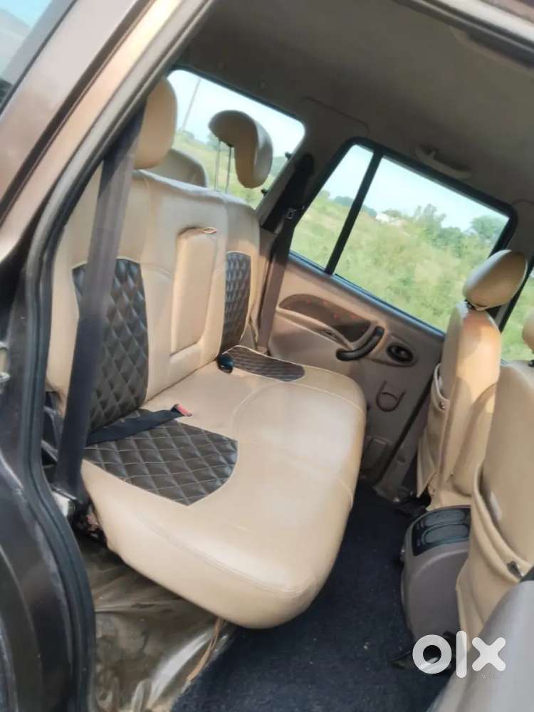 Mahindra Scorpio Classic 2010