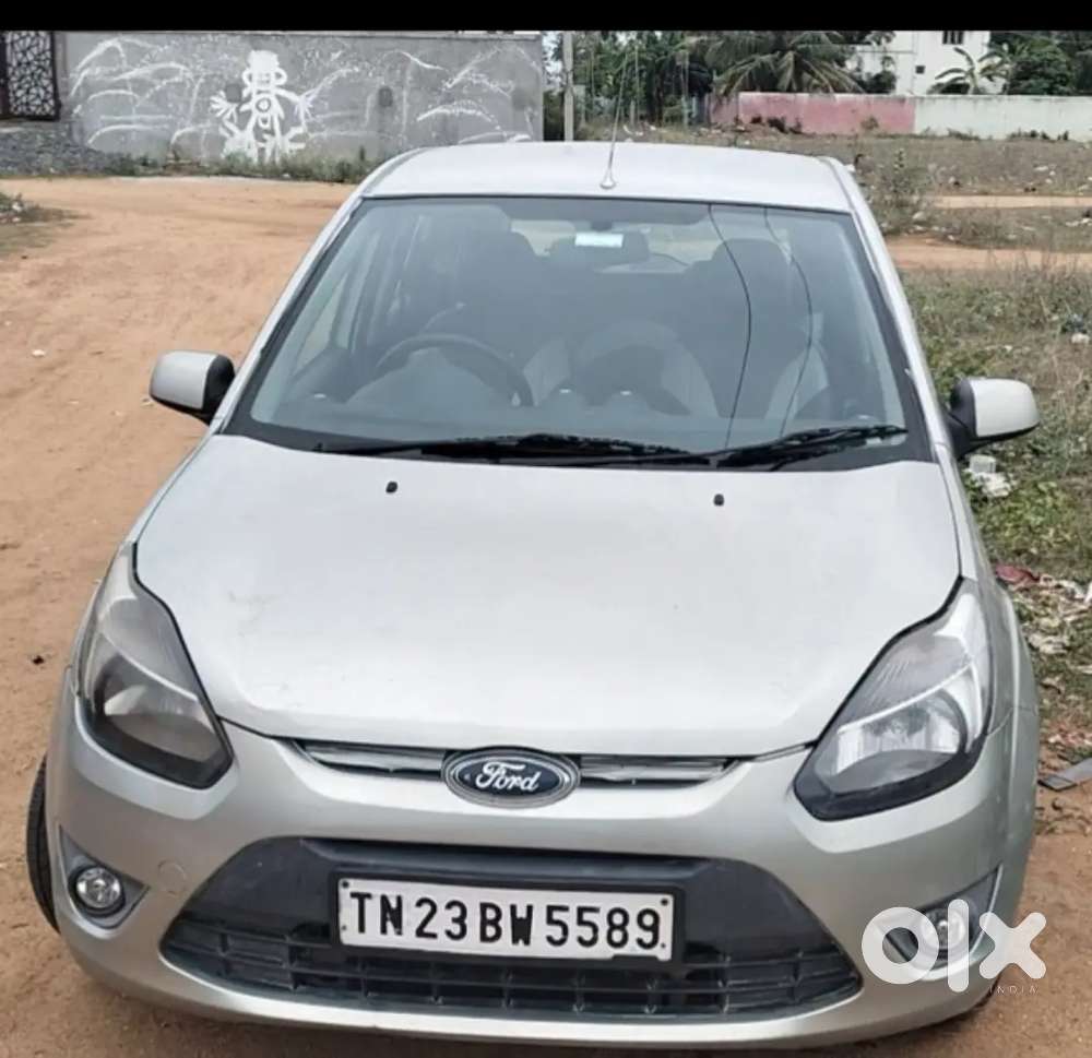 Ford Figo 2011 Petrol 72000 Km Driven - Fully Painted