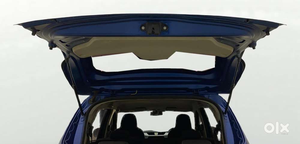 Renault Triber Rxz, 2020, Petrol