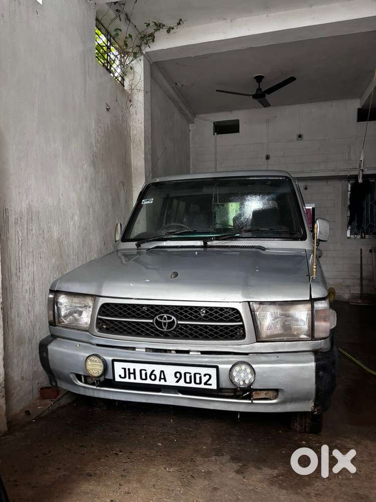 Toyota Qualis Diesel 2001 Kms