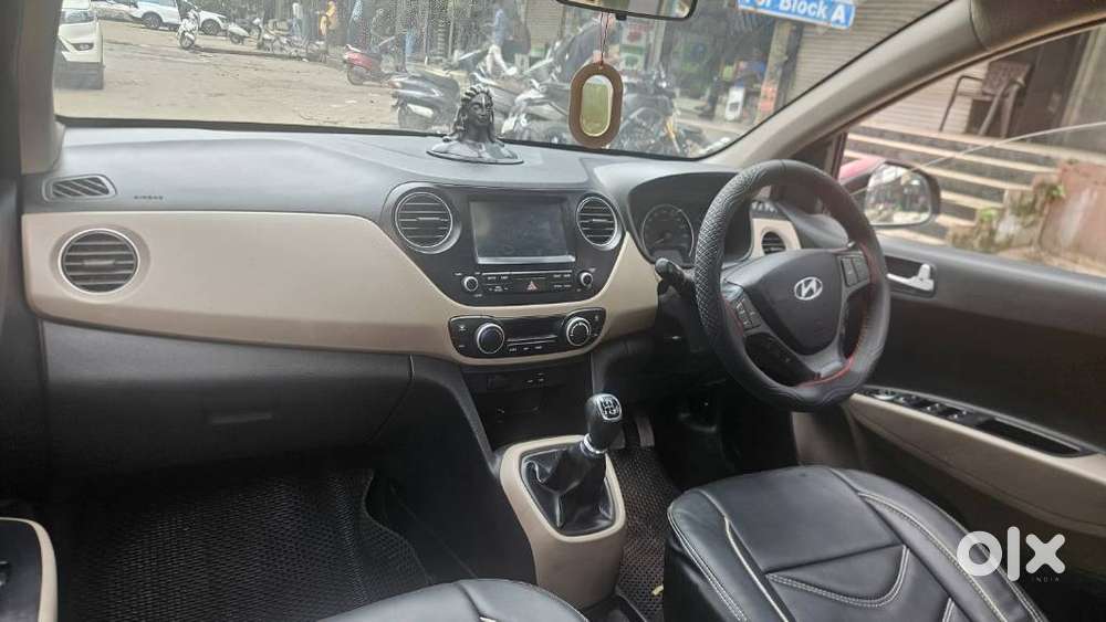 Hyundai Grand I10 Asta Option, 2017, Petrol