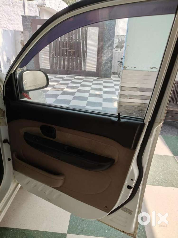 Hyundai Santro 2010 Lpg Well Maintained