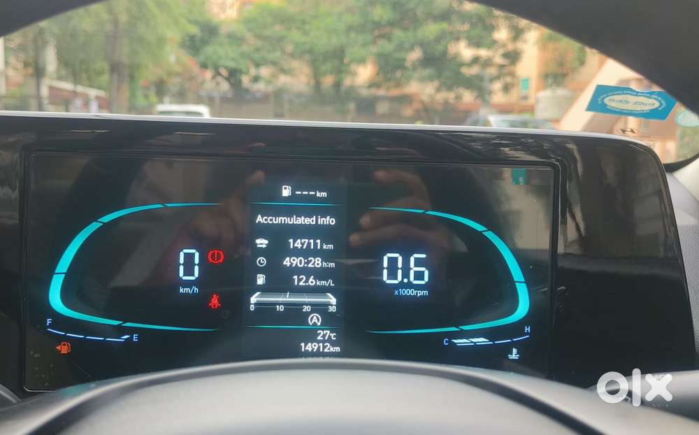 Hyundai Verna 1.5 Mpi Mt Sx (o), 2023, Petrol